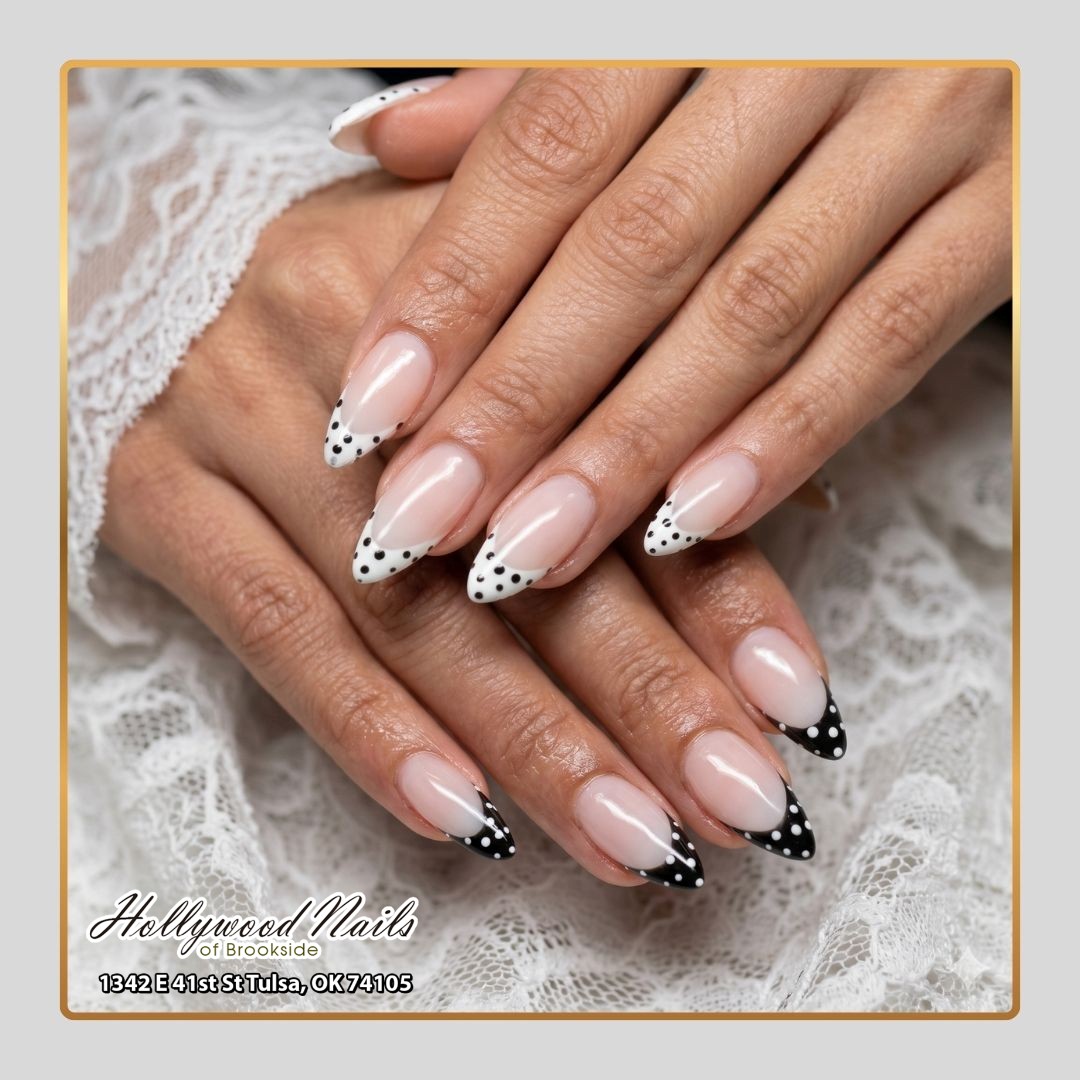 Hollywood Nails of Brookside